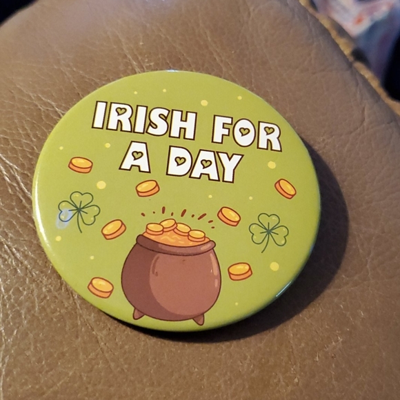 Irish Button Pins 10 pack assorted - Picture 8 of 10